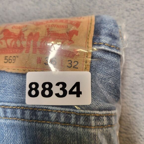 Levi's 569 Loose Fit Jeans Mens 38x31 Blue Denim Straight Leg Distressed - Picture 10 of 10